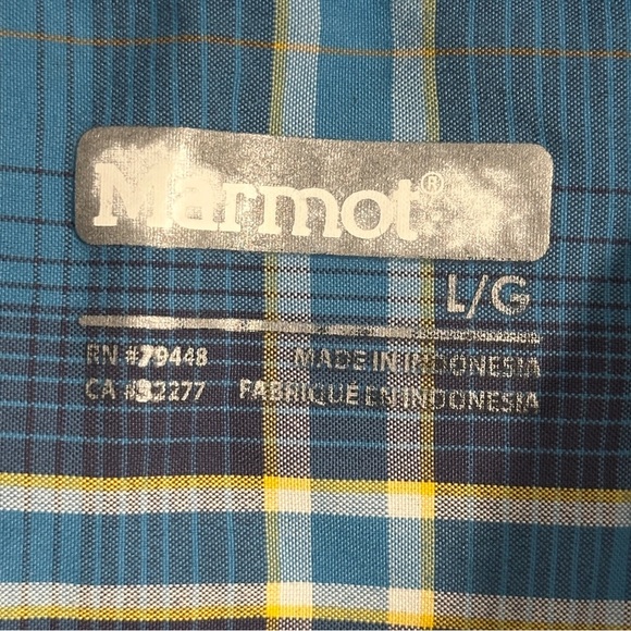 Marmot size large men's s/s blue plaid shirt, lightweight, great for spring - Picture 3 of 11